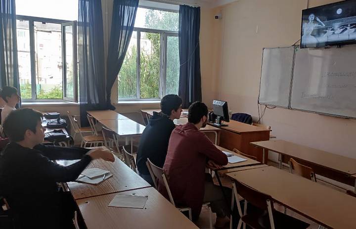 В колледже прошли «Разговоры о важном», посвященные великой балерине Галине Улановой
