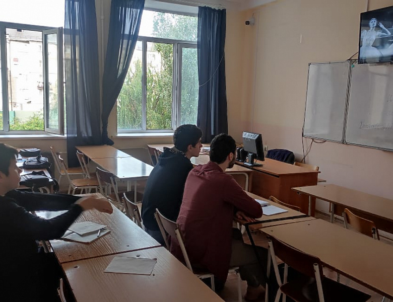 В колледже прошли «Разговоры о важном», посвященные великой балерине Галине Улановой